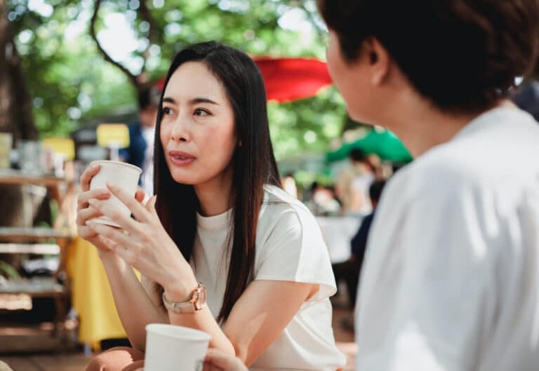 Japanese Body Language A Guide to Nonverbal Communication in Japan